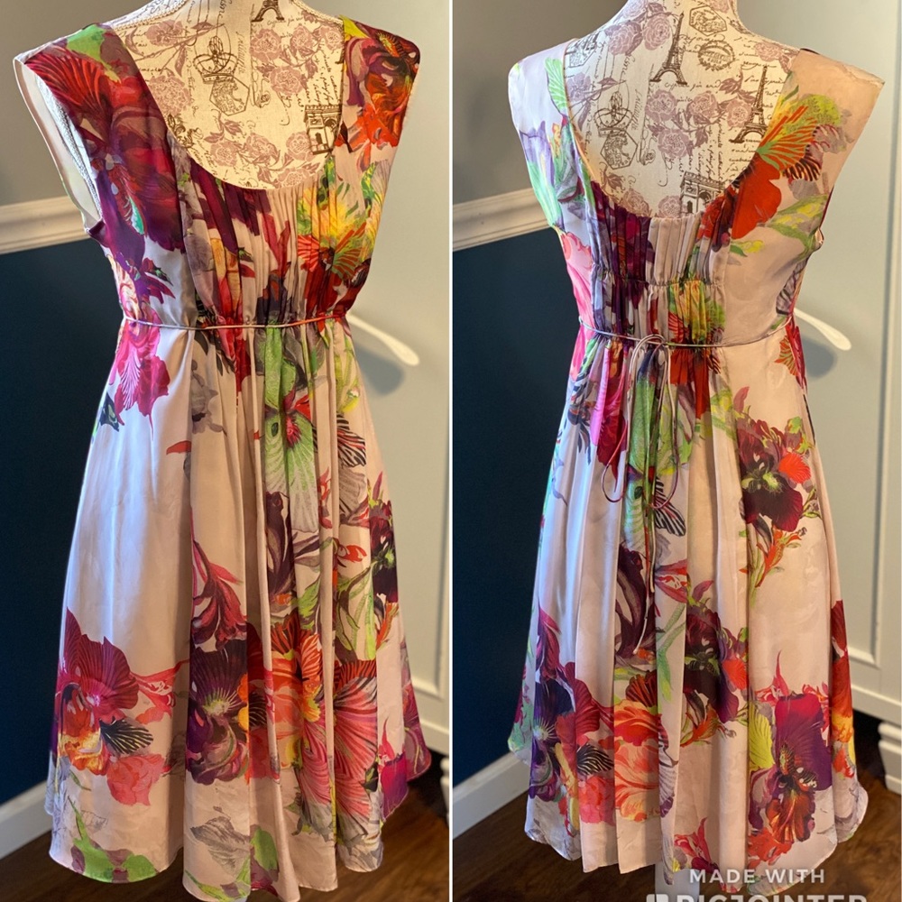 Ted Baker London beautiful flowy summer dress